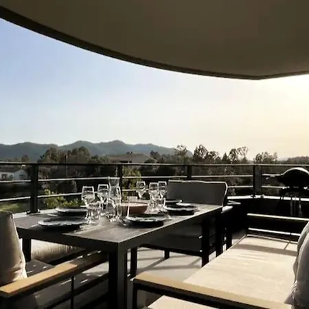 Apartment Three-bedroom Flat With Terrace Near The Harbour And Town Centre *